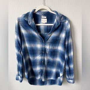 American Eagle boyfriend fit blue and white flannel